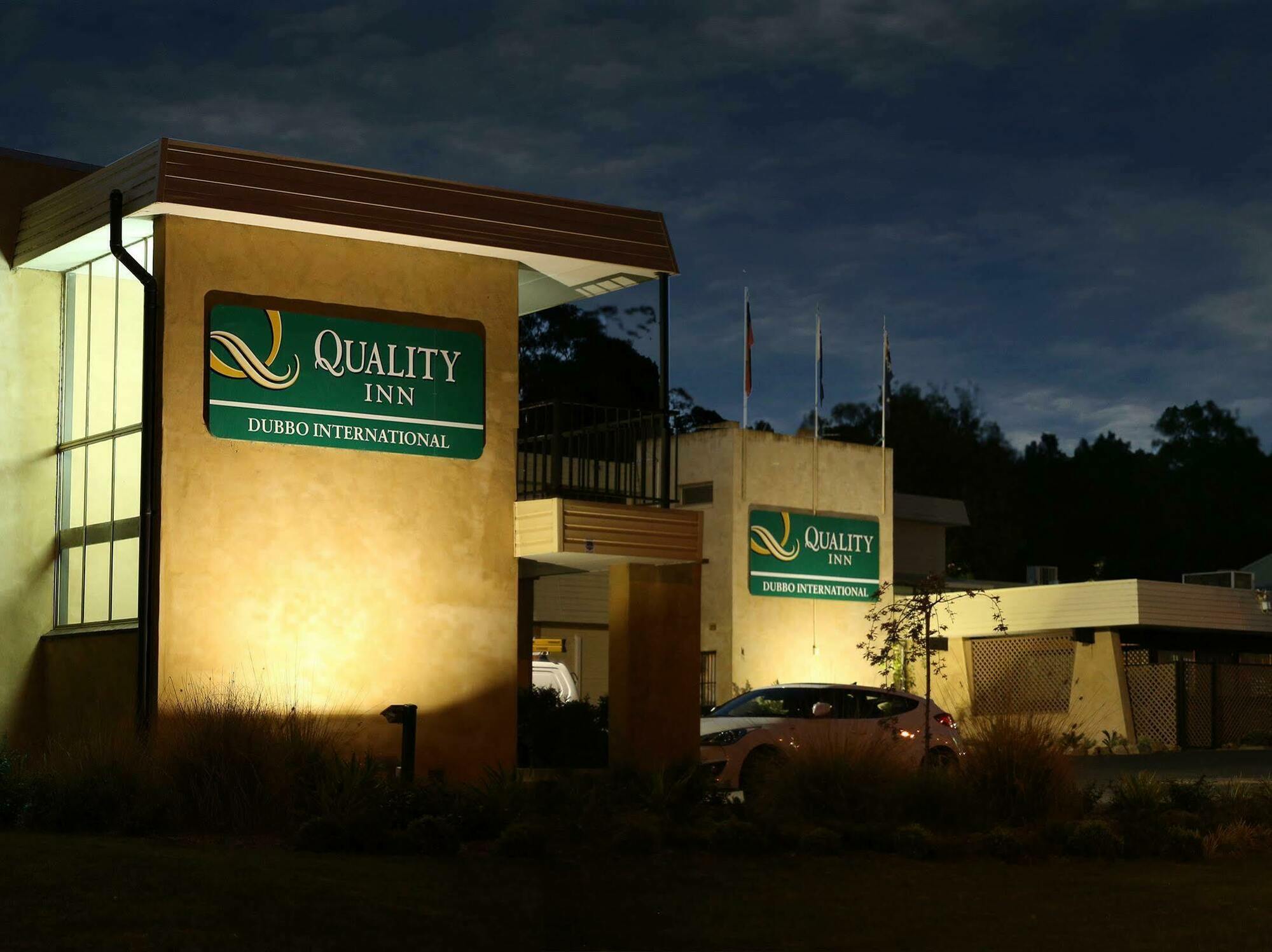 Quality Inn Dubbo International Экстерьер фото